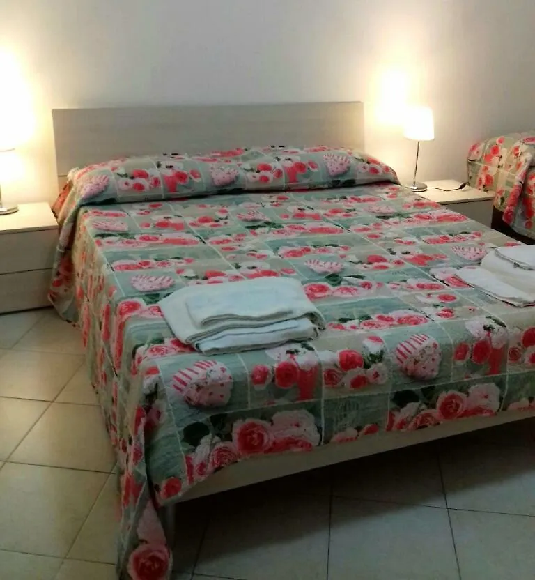 Rita & Pina'S Central Naples Appartamento